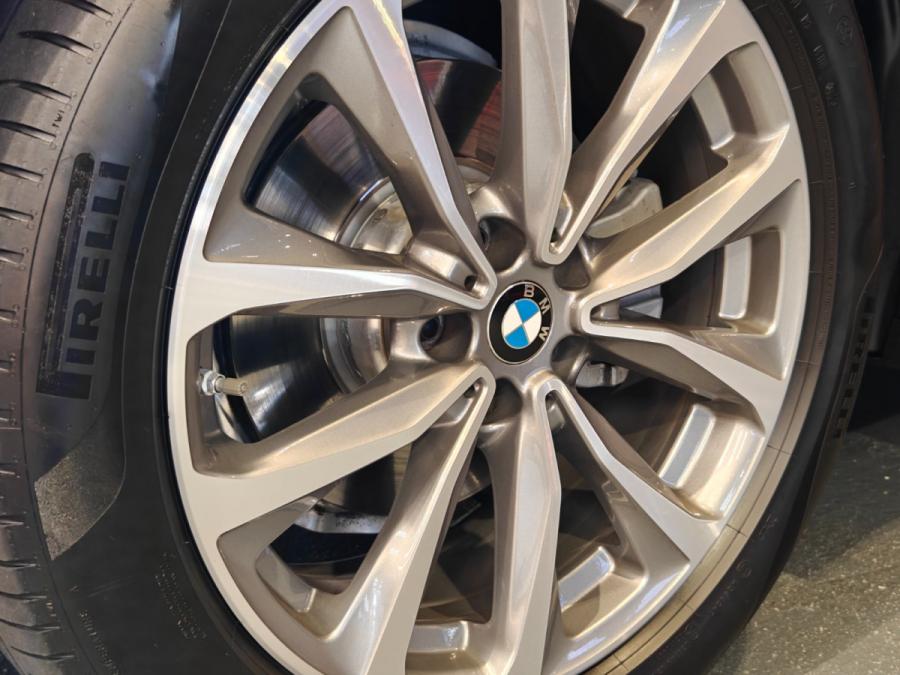 X3 XDrive20iA - Image 15