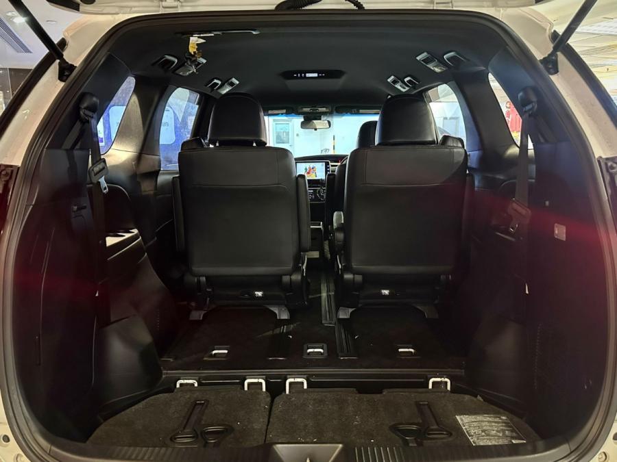 ESTIMA AREAS 2.4 TRD - Image 9