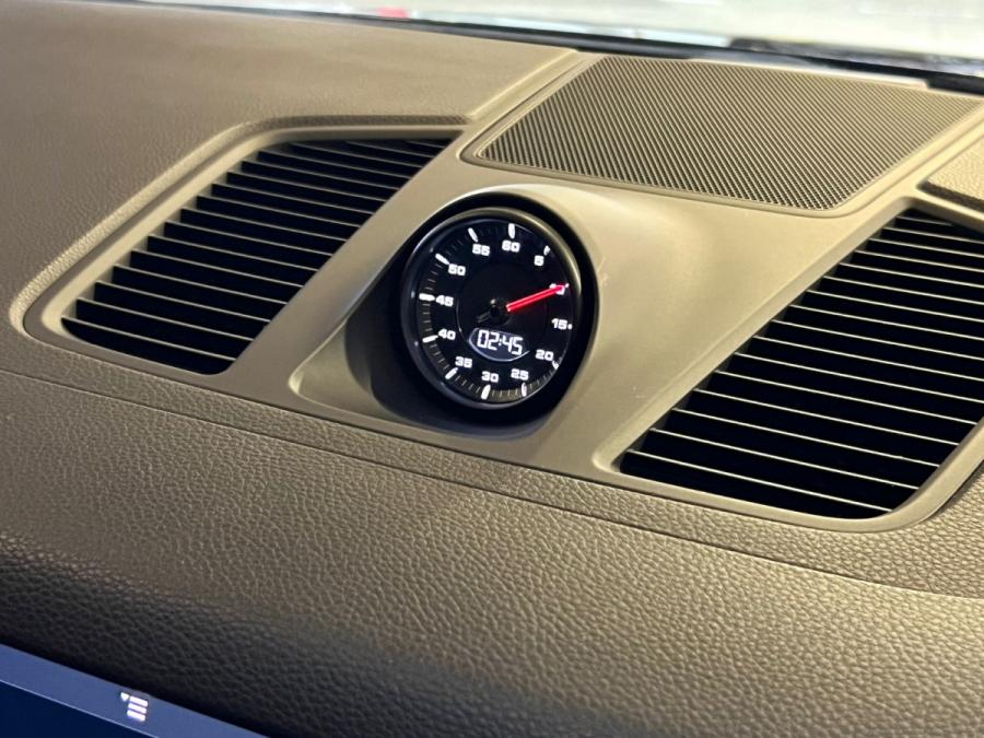 Cayenne Coupe - Image 10