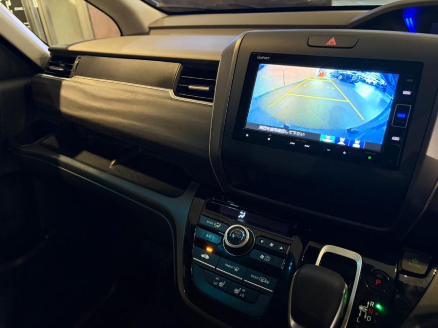 FREED HYBRID 7座 - Image 3