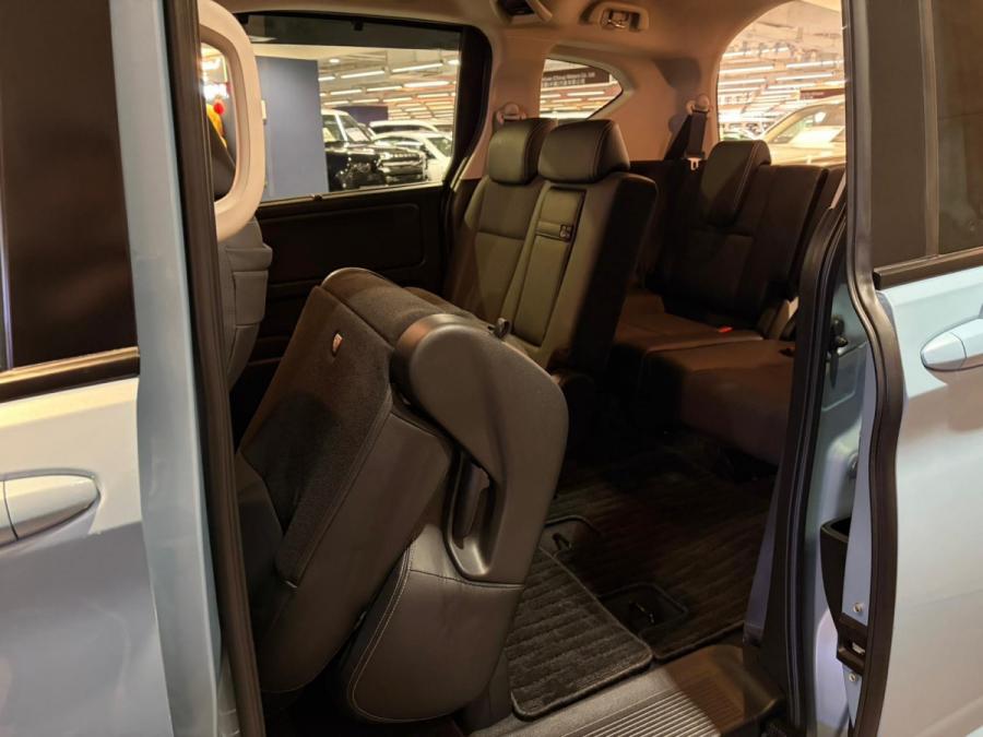 FREED HYBRID 7座 - Image 5