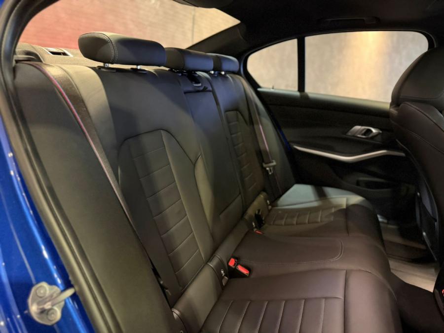 330IA SALOON M SPORT EDITION - Image 15