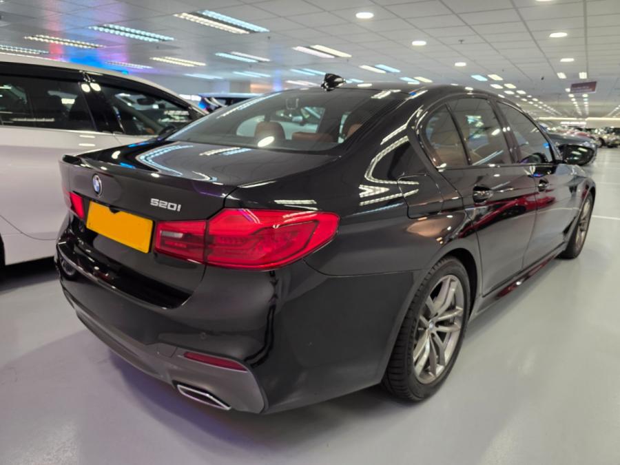 520i M SPORT (G30) - Image 8