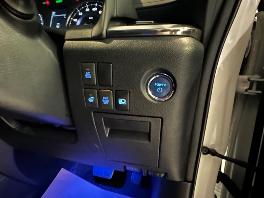 Alphard 2.5 Hybrid SRC Modellista - Image 6