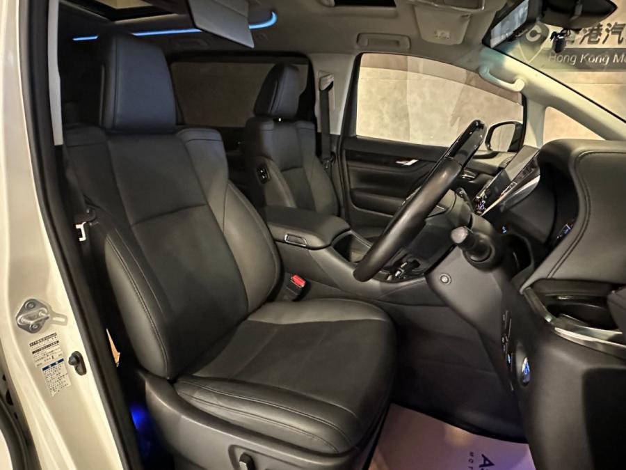Alphard 2.5 Hybrid SRC Modellista - Image 4