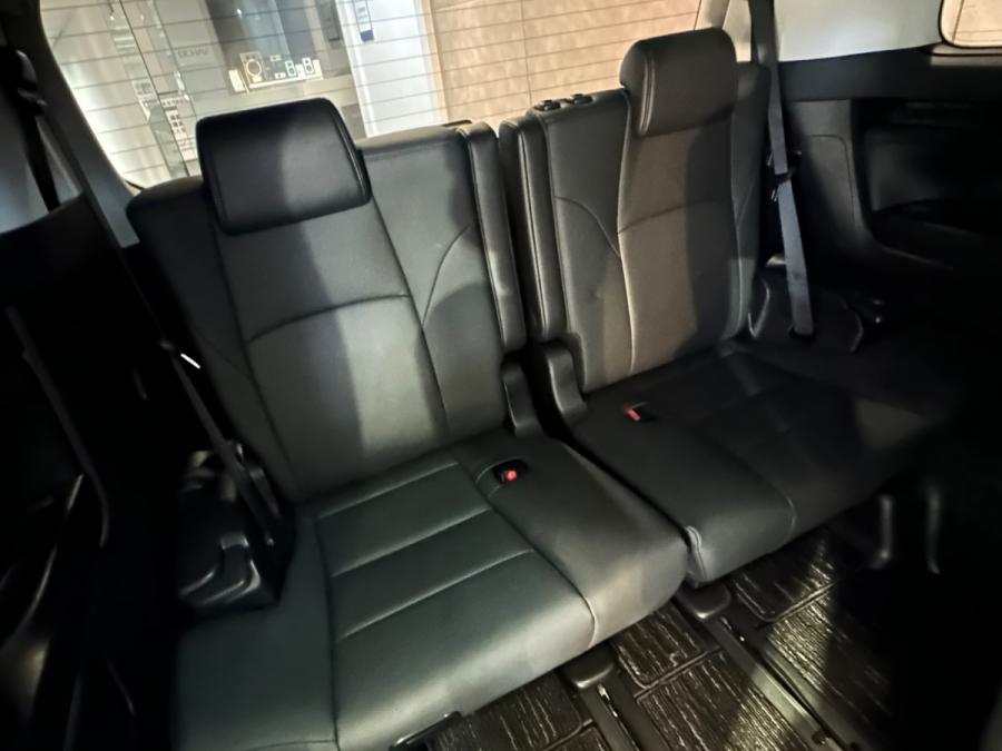 Alphard 2.5 Hybrid SRC Modellista - Image 8