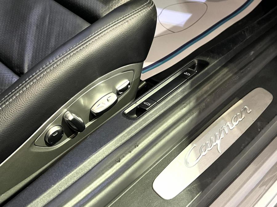 718 Cayman - Image 13