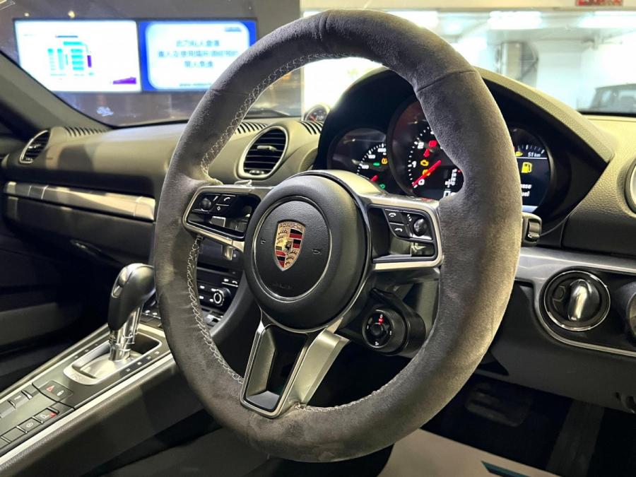 718 Cayman - Image 6