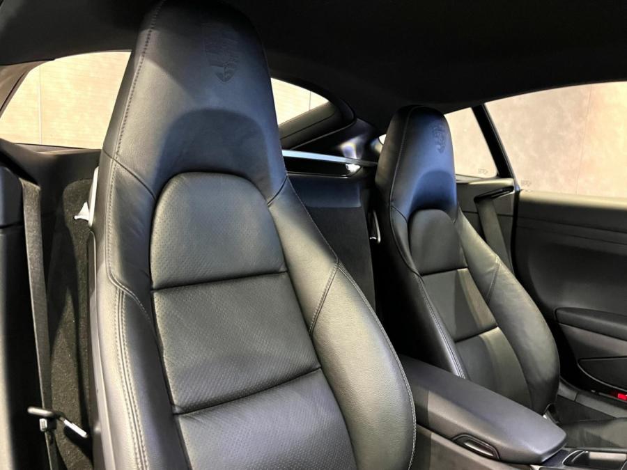 718 Cayman - Image 8