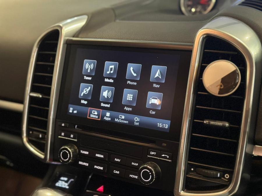 CAYENNE PLATINUM EDITION - Image 6