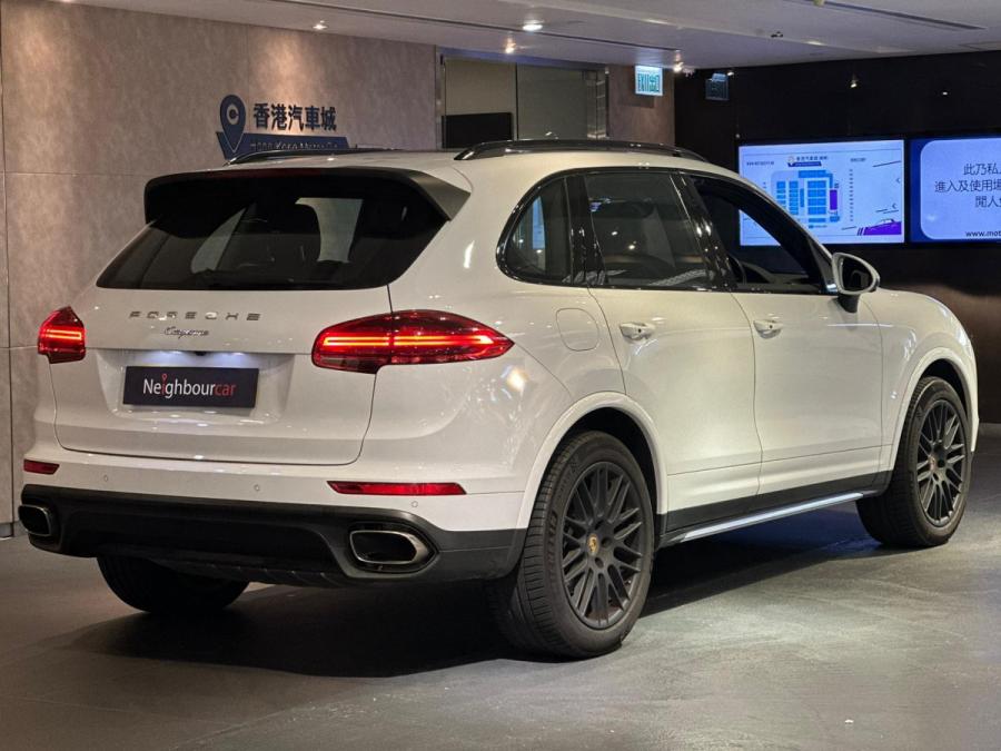 CAYENNE PLATINUM EDITION - Image 22