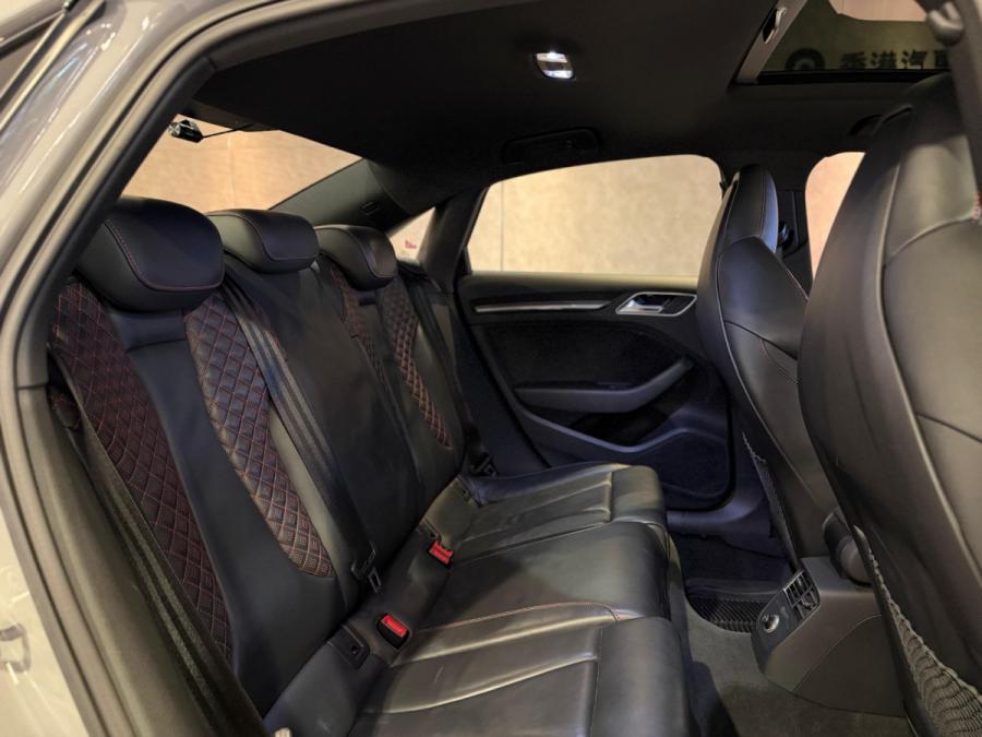 RS3 SEDAN QUATTRO - Image 10