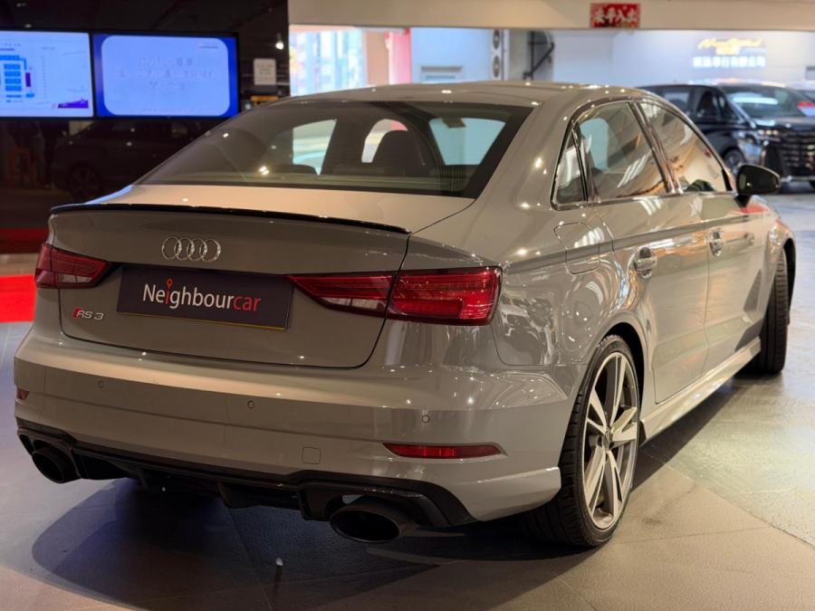 RS3 SEDAN QUATTRO - Image 2
