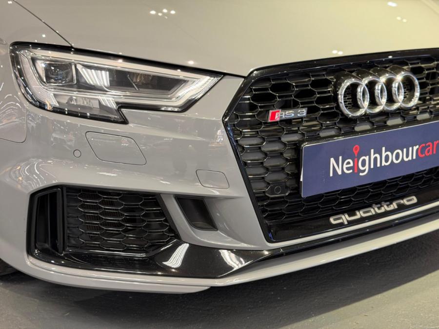 RS3 SEDAN QUATTRO - Image 4