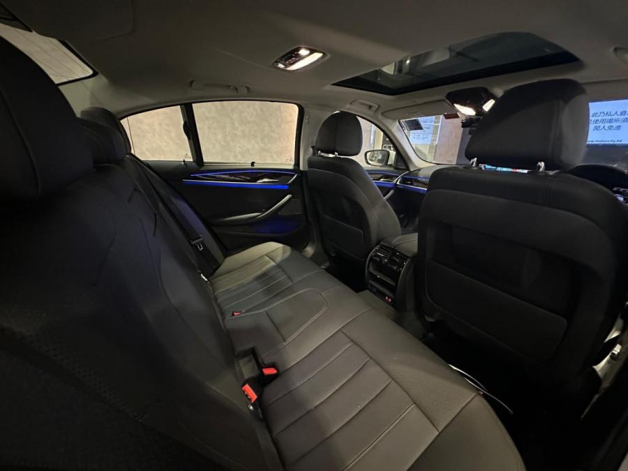 520IA SALOON (G30) - Image 6