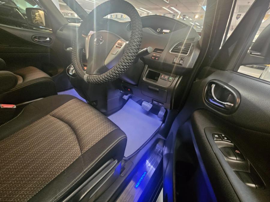 Serena S-Hybrid - Image 5