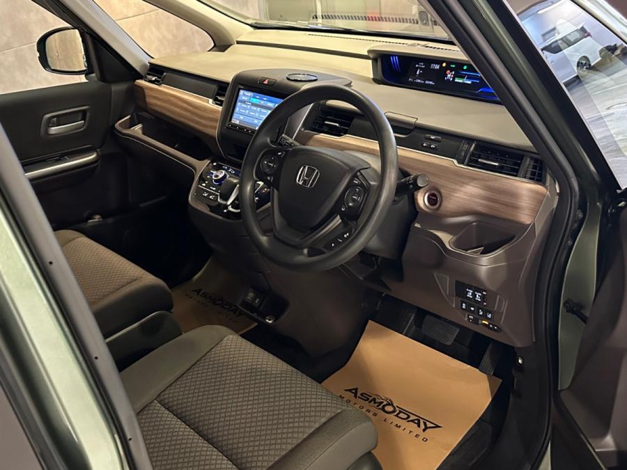 Freed Hybrid GB7 - Image 2