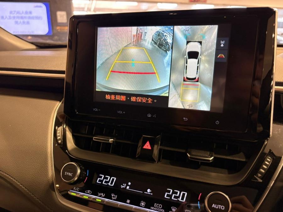 Corolla Cross Hybrid - Image 4