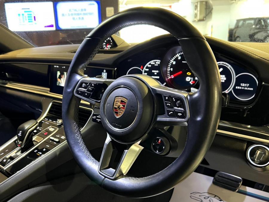 Panamera 4S - Image 4