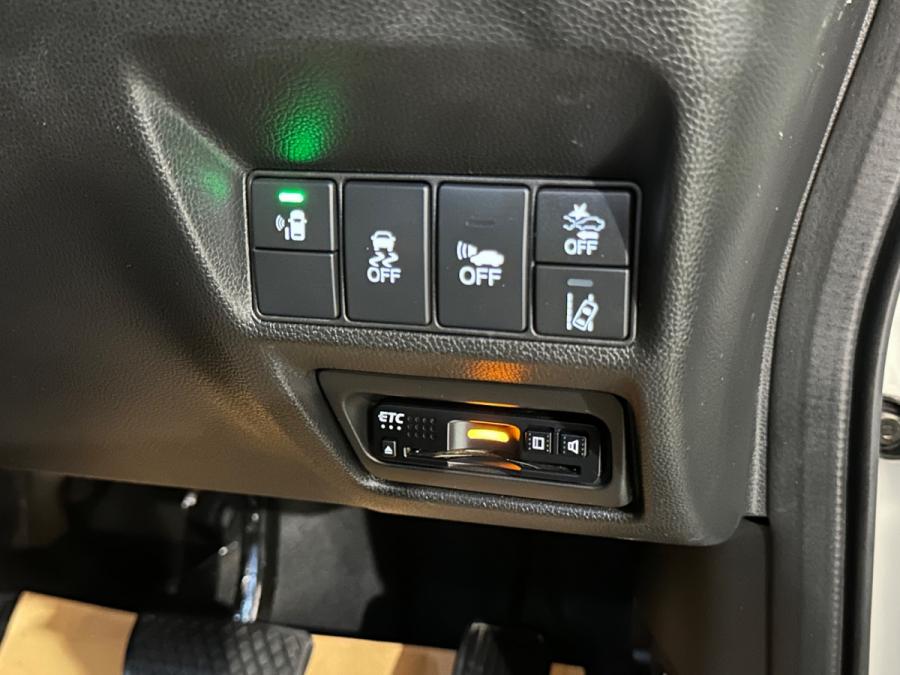 Stepwgn Hybrid EX Cool Mugen - Image 5