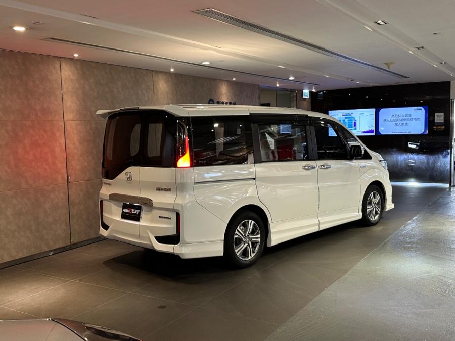 Stepwgn Hybrid EX Cool Mugen - Image 9