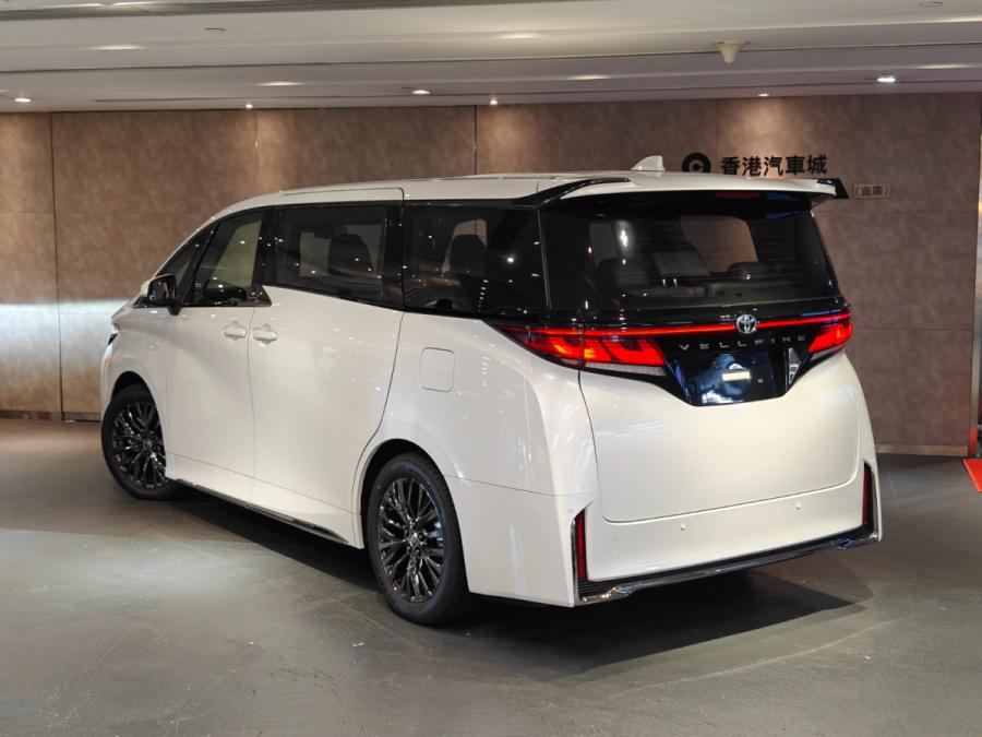 VELLFIRE Z Premier Grade 2.4 Turbo - Image 2