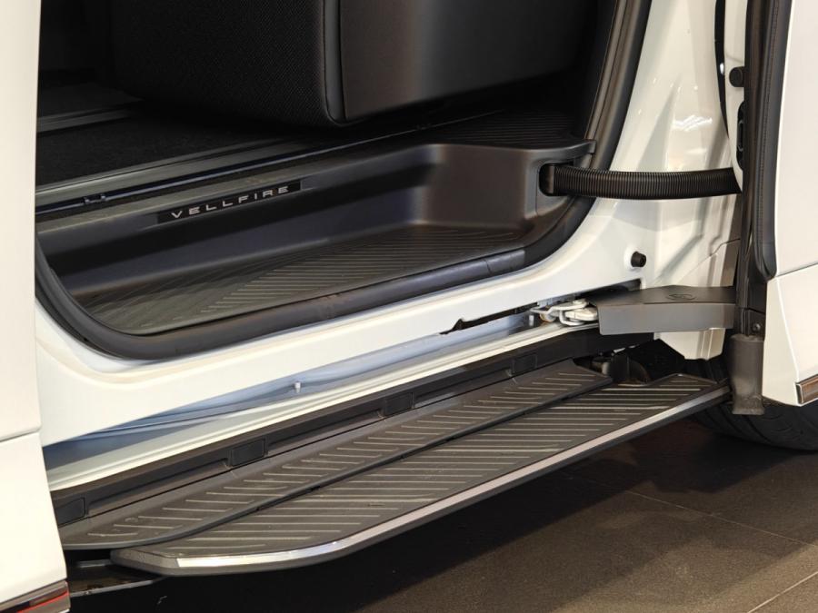 VELLFIRE Z Premier Grade 2.4 Turbo - Image 8