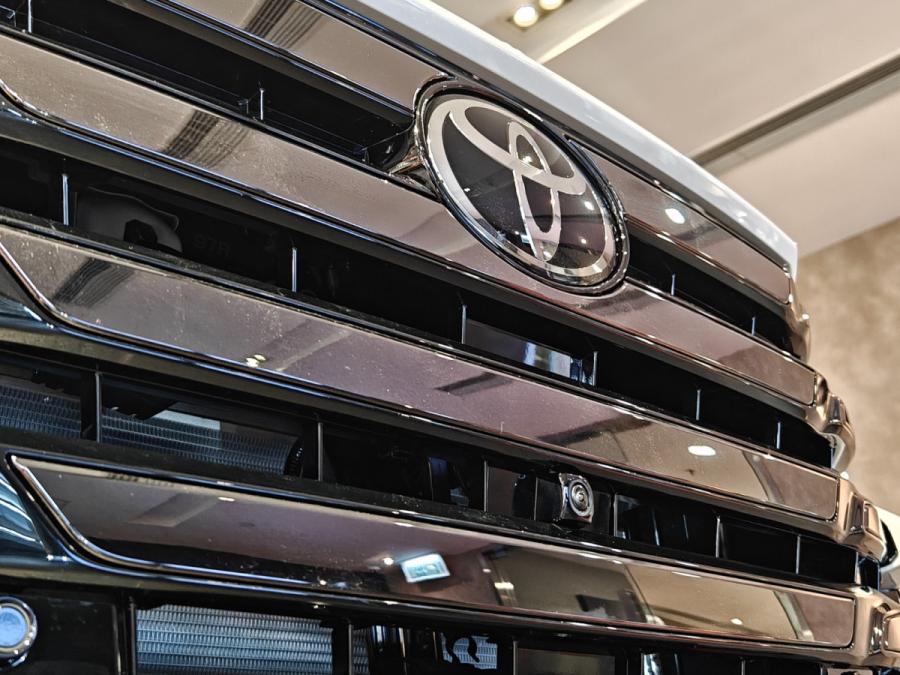 VELLFIRE Z Premier Grade 2.4 Turbo - Image 23