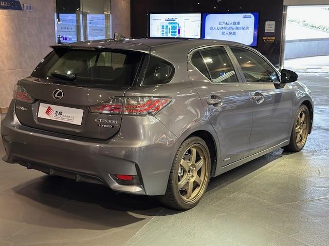 行貨CT200h HYBRID - Image 2