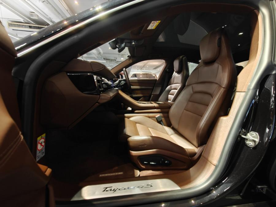 Taycan 4S - Image 15