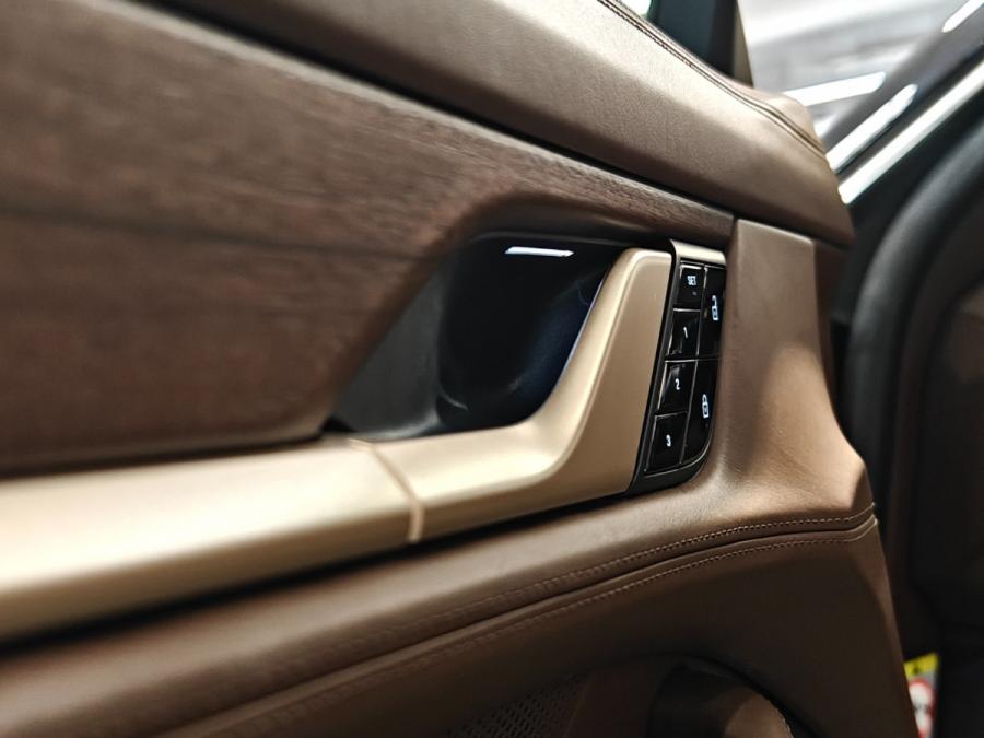 Taycan 4S - Image 14