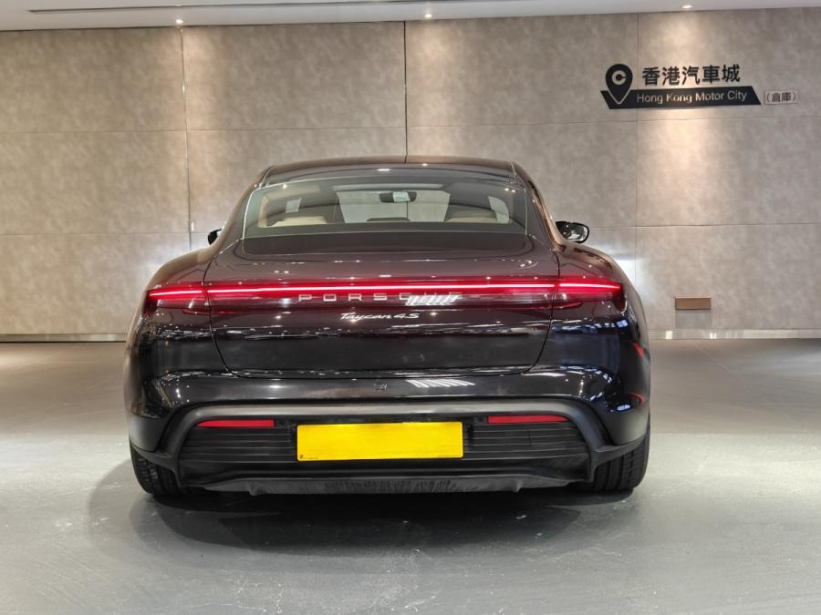 Taycan 4S - Image 5