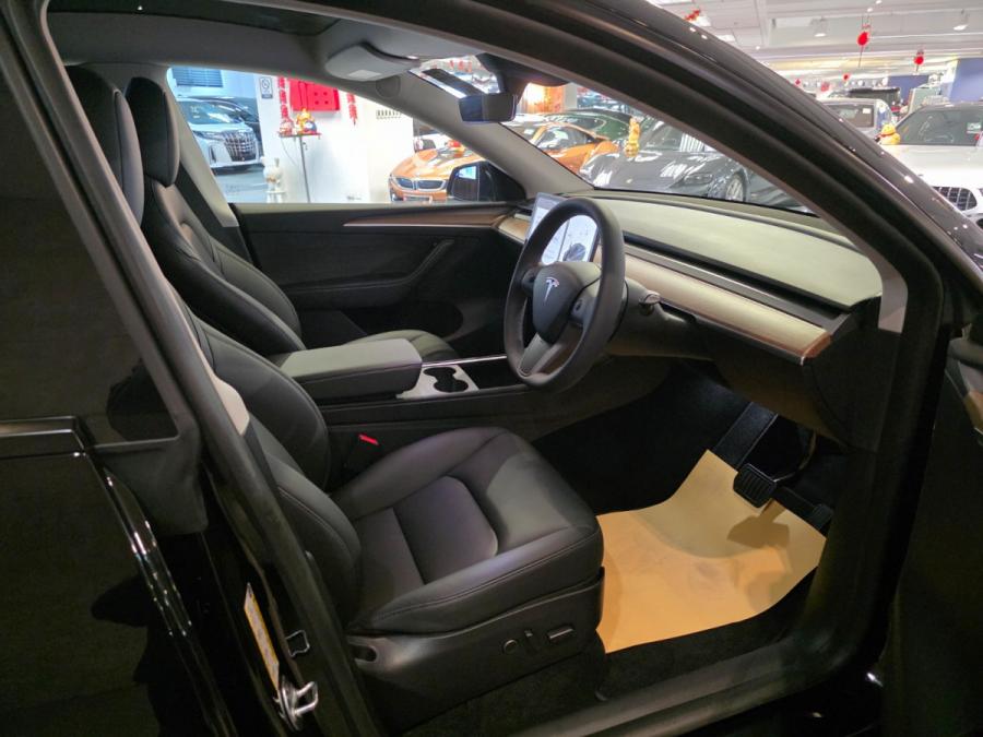 MODEL Y SR - Image 6