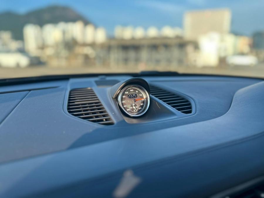 911 CARRERA S COUPE - Image 11