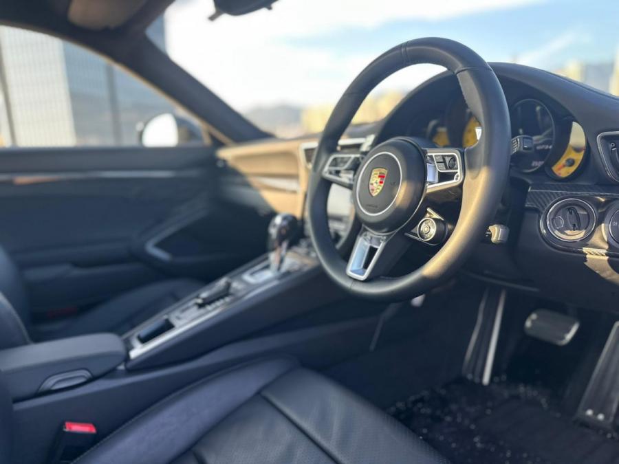 911 CARRERA S COUPE - Image 8