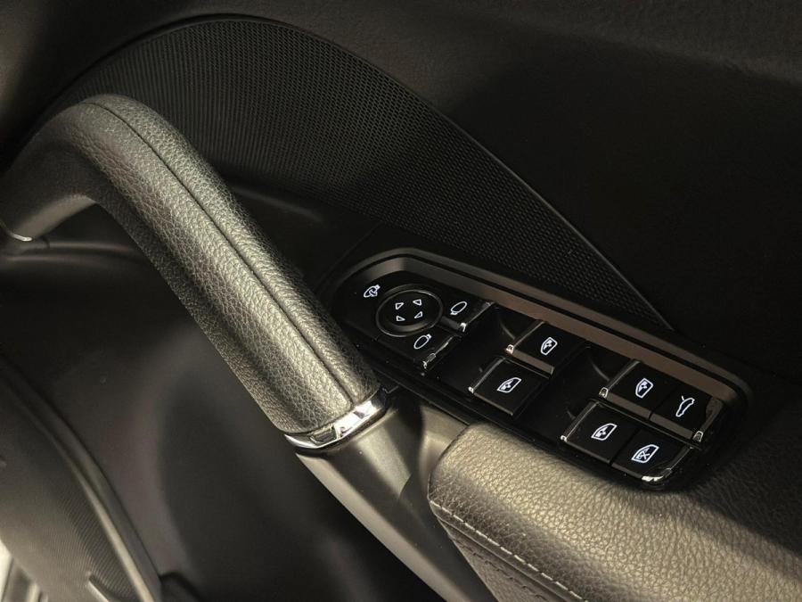 CAYENNE PLATINUM EDITION (LUXURY PACKAGE) - Image 12