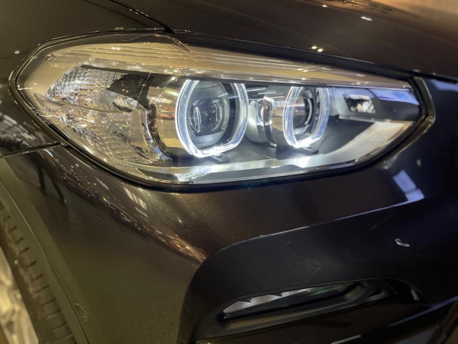 BMW X3  (X-Line) - Image 11