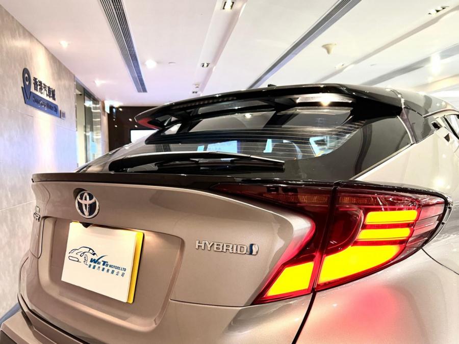 CHR HYBRID - Image 11