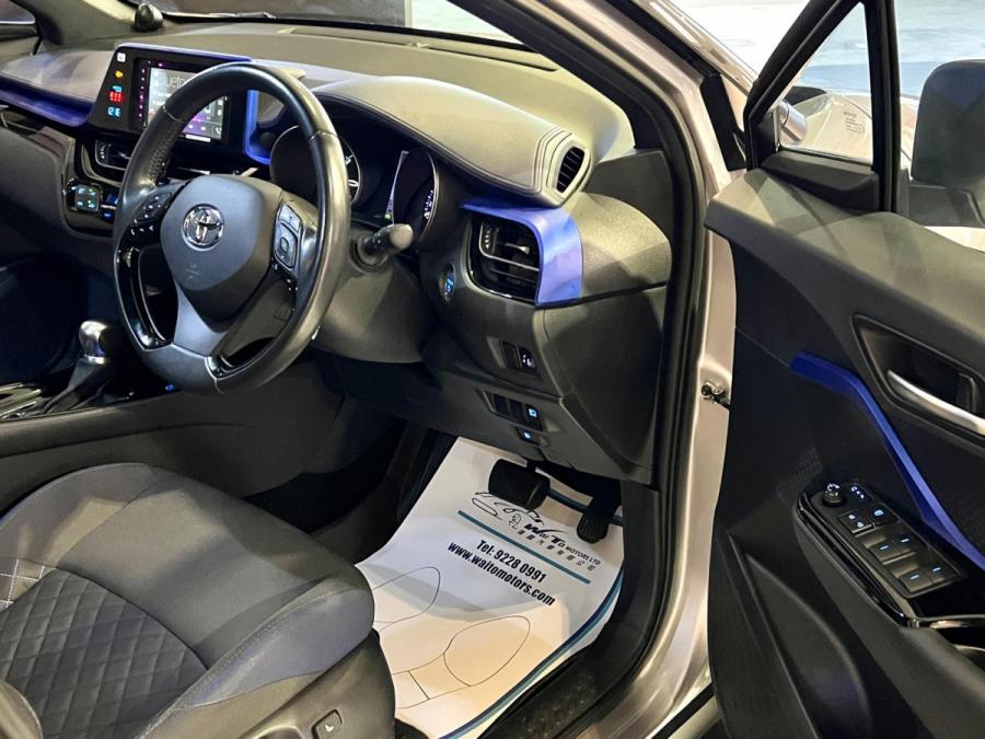 CHR HYBRID - Image 3