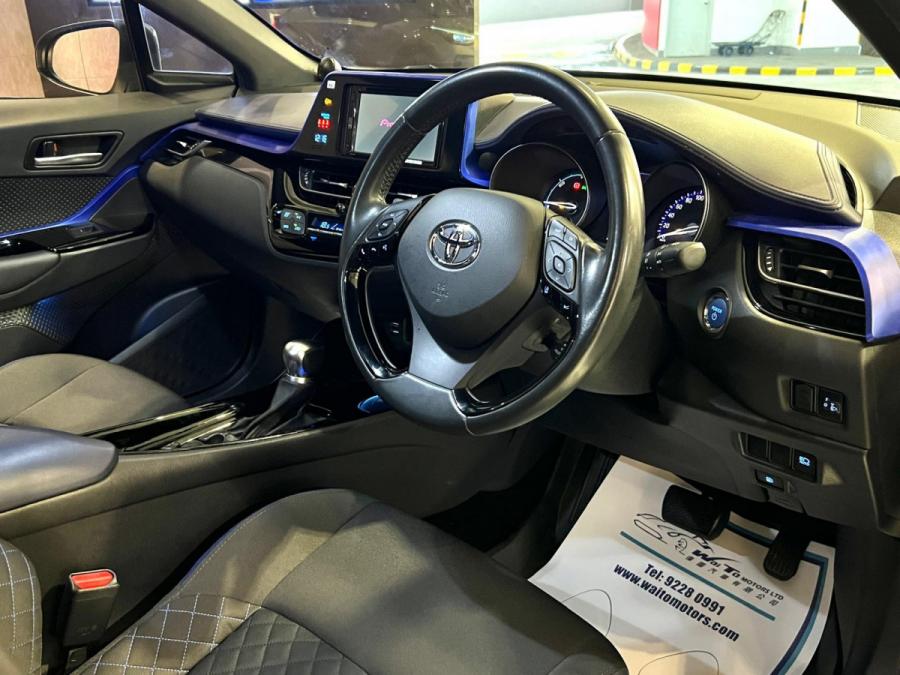 CHR HYBRID - Image 4