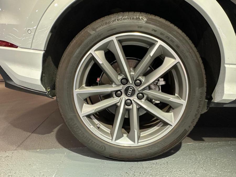 Q3 45 TFSI QUATTRO S LINE - Image 9