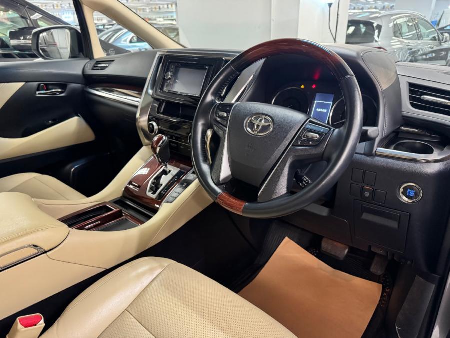 ALPHARD 3.5 - Image 5