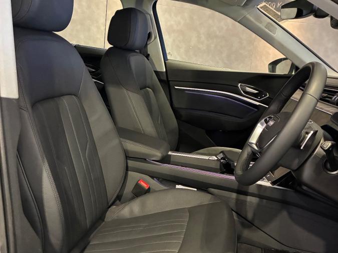 Q8 e-tron 55 quattro - Image 7