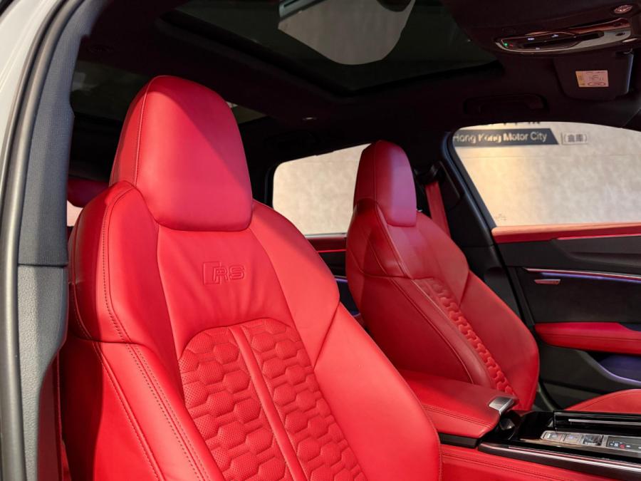 RS6 AVANT QUATTRO - Image 9