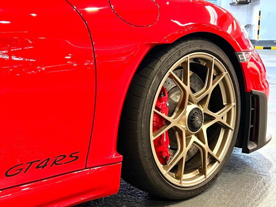 718 Cayman GT4 RS - Image 4