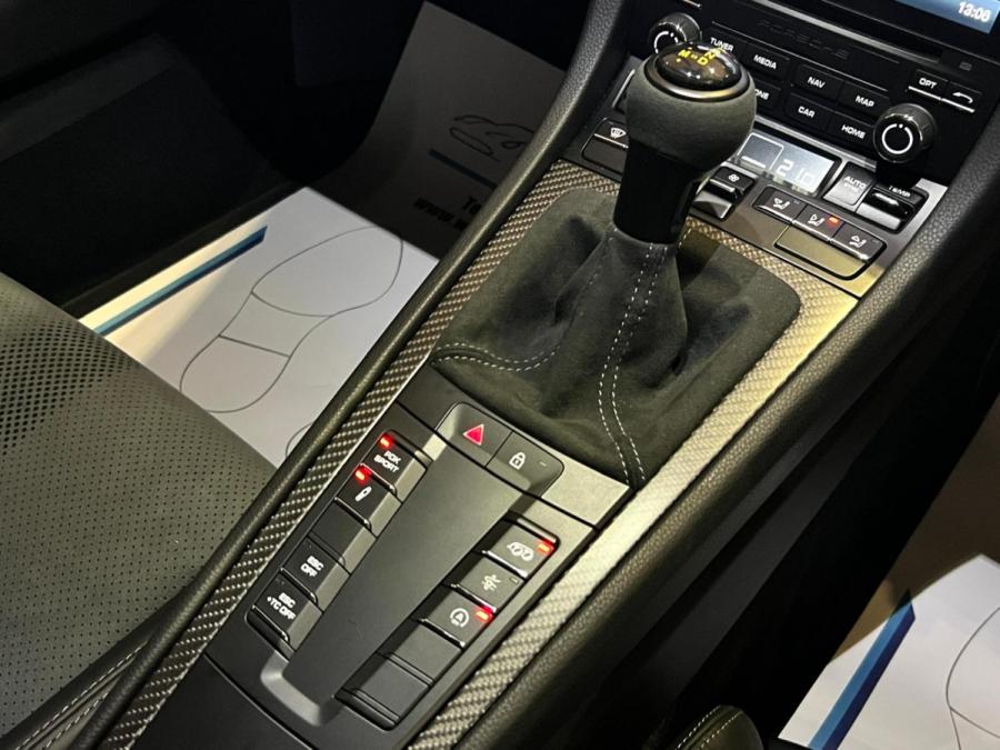 718 Cayman GT4 RS - Image 10