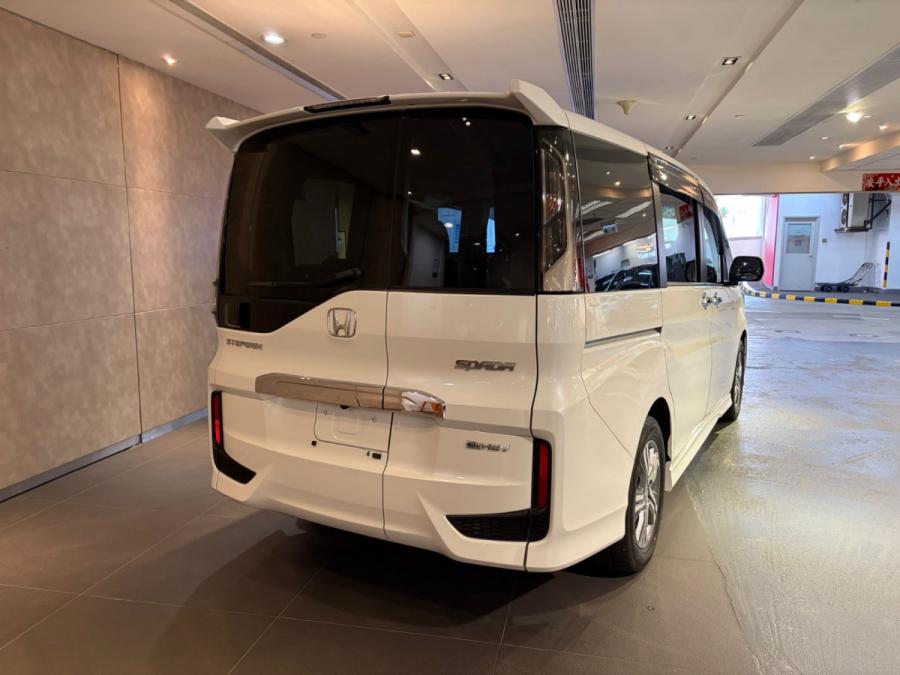 STEPWGN SPADA EX e:HEV - Image 9