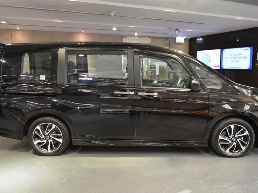 STEPWGN 1.5 TURBO SPADA - Image 21