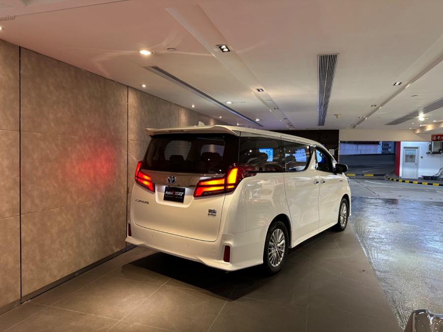 Alphard 2.5 Hybrid SRC - Image 9