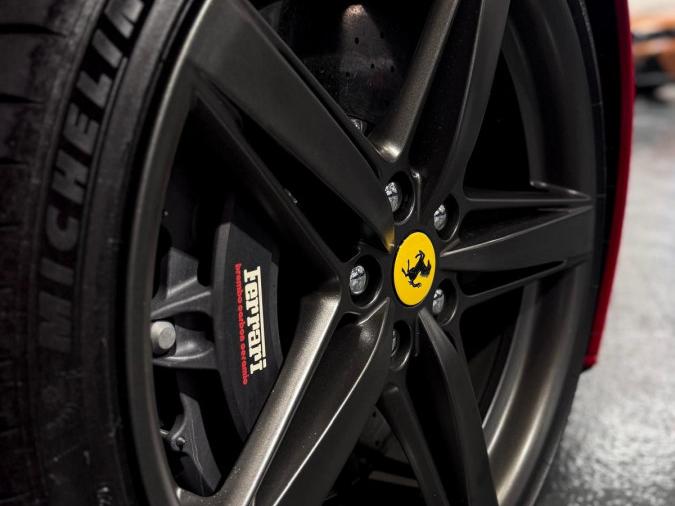 F12 BERLINETTA - Image 11